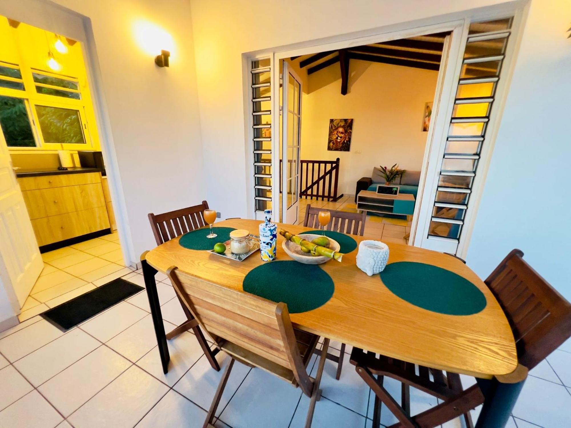 Villa Iguana, Duplex Paisible, Vue Magnifique Mer Et Rocher Du Diamant, Piscine Sainte-Luce Ngoại thất bức ảnh